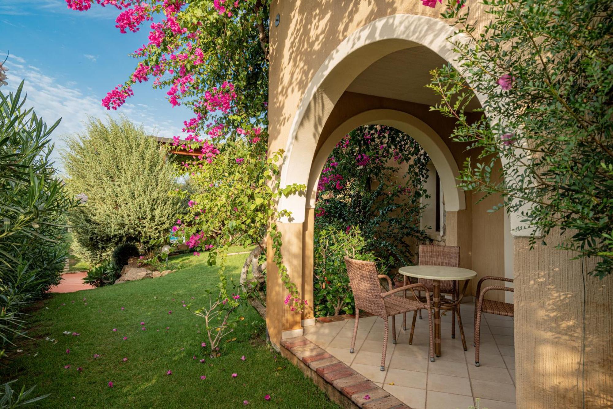 Hotel Mariposas Villasimius Kültér fotó