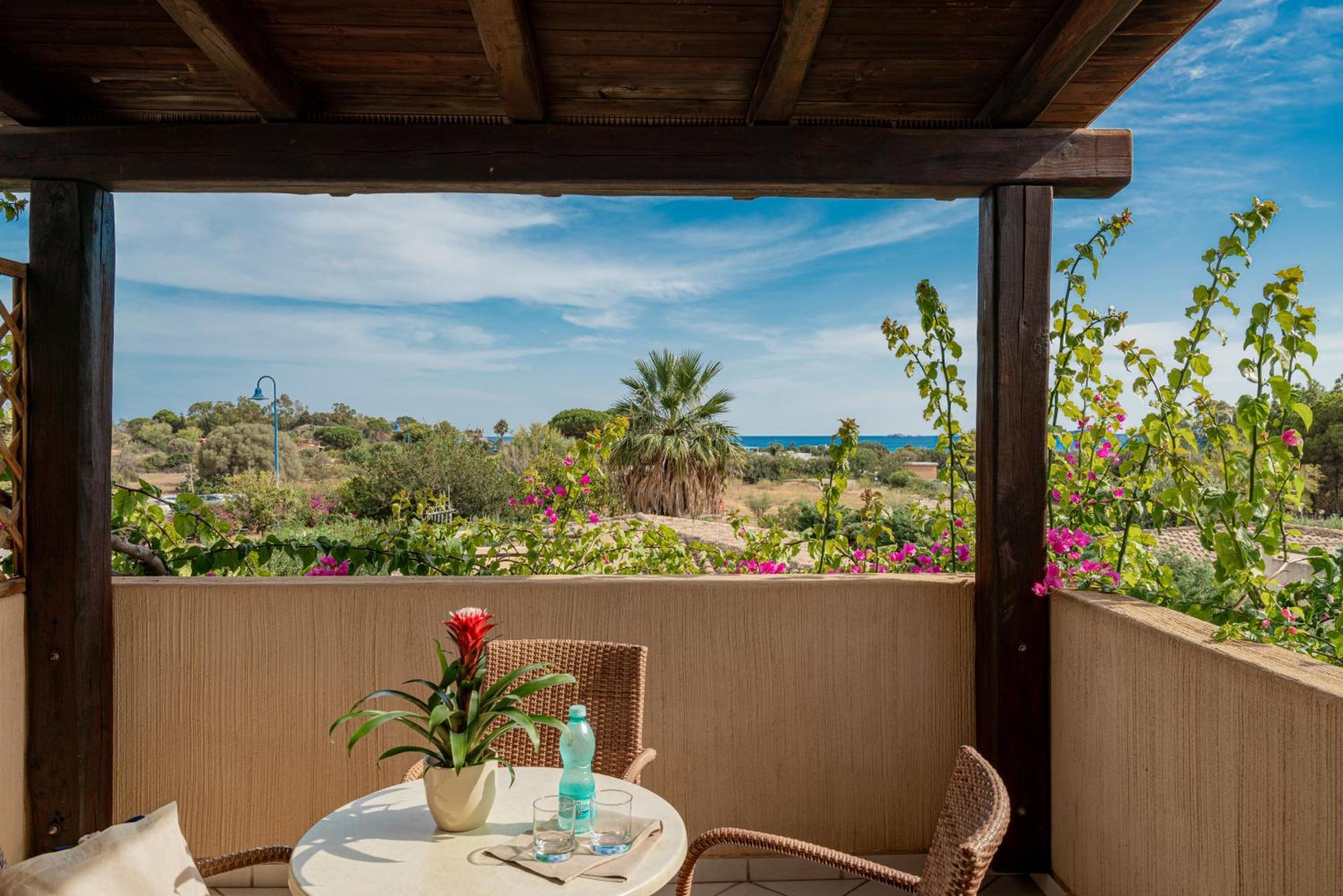 Hotel Mariposas Villasimius Kültér fotó