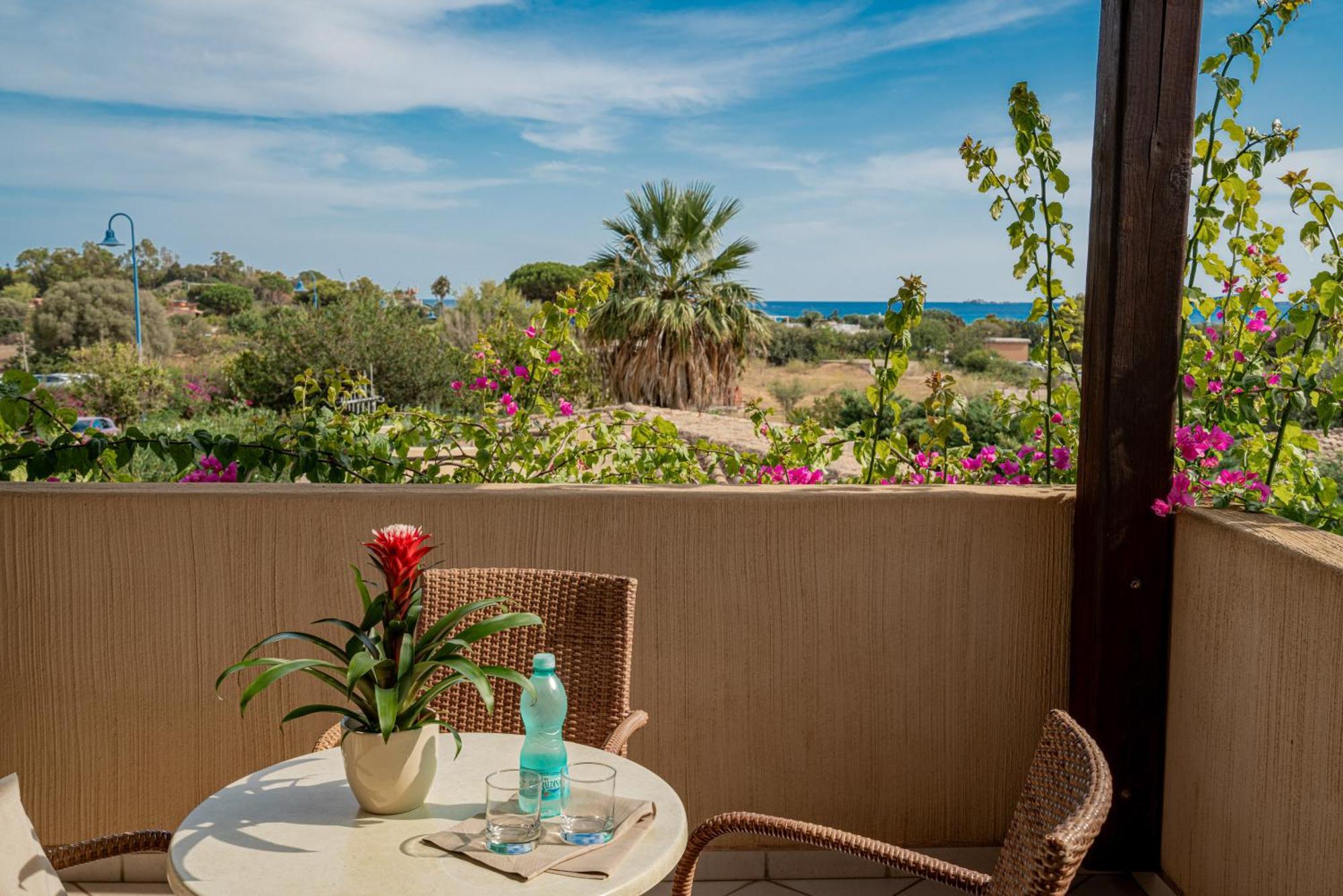 Hotel Mariposas Villasimius Kültér fotó